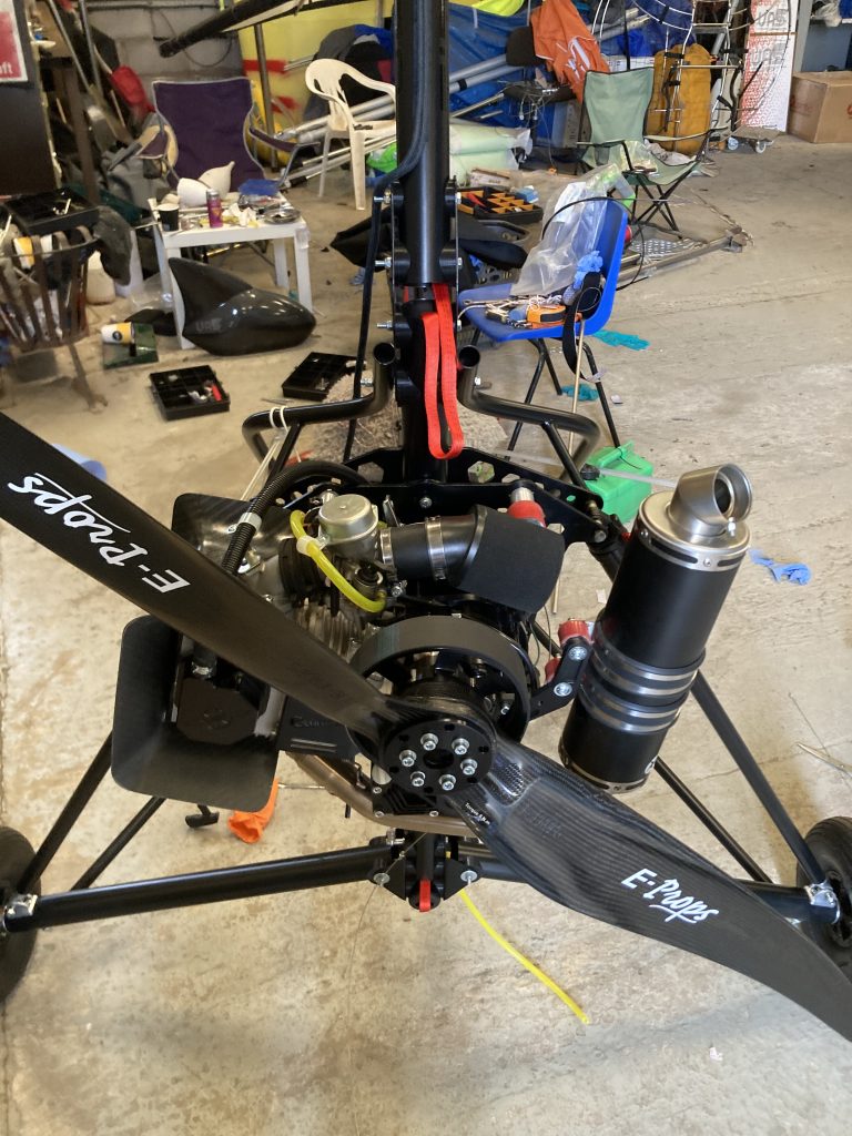 EOS Quattro 4 stroke engine.